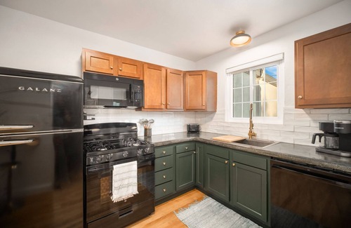Blenman-Elm Casa | Beautiful mid century 2-bedroom house in central Tucson with AC and WiFi