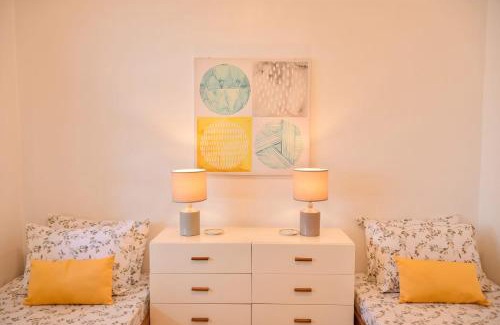 New Manila Apartamento | Beautiful Minimalist 2BR Condo in Aurora Gardens San Juan City near Greenhills