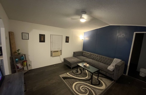 Picayune Casa | Beautiful Mobile Home 35 mins to Nola, Casinos, & Beaches.
