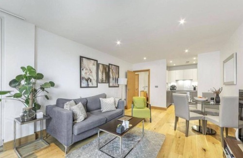Hoxton Apartamento | Beautiful Modern 2 Bedroom Apartment with Balcony