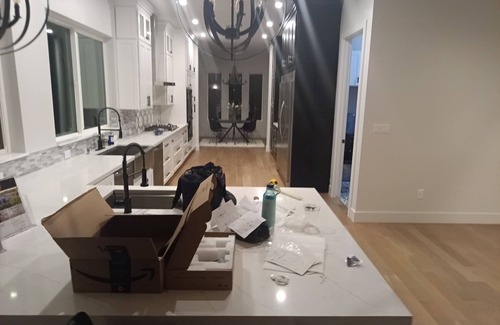 Avant Casa | Beautiful Modern 5 BR house, pool, sand volleyball court near Kierland & Quarter