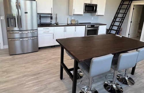 Crawfordsville Apartamento | Beautiful Modern Country Get Away Minutes Away From The City