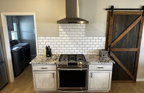 Alpine Casa | Beautiful Modern Farmhouse With Breathtaking Views!