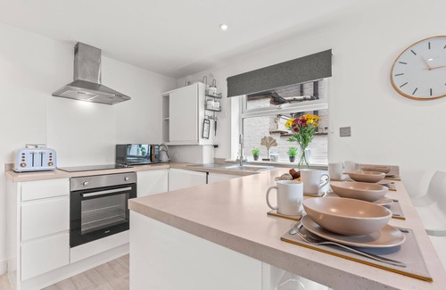 Mill Road Apartamento | Beautiful modern flat on mill road w/fire pit and table tennis