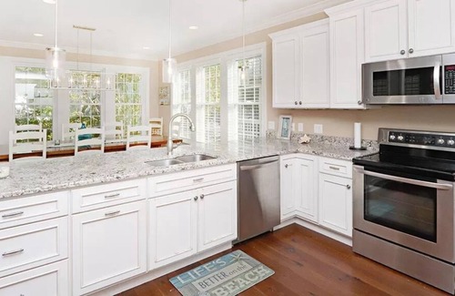 South Bethany Harbor Casa | Beautiful Modern Canal Front Home Walking Distance to Beach!