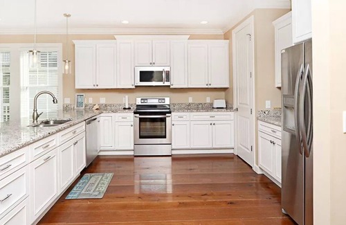 South Bethany Harbor Casa | Beautiful Modern Canal Front Home Walking Distance to Beach!