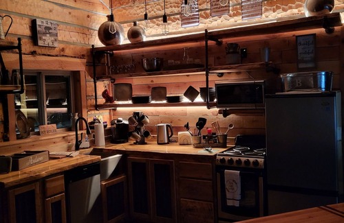 Anaconda Cabina | Beautiful Montana Cabin, at the base of the Pintler Mountains