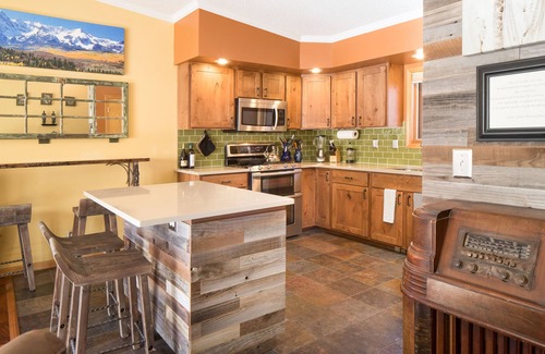 Willow Grove Casa | Hermosa escapada de montaña - Justo en el río azul!