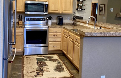 Silverthorne Casa | Hermosas vistas a la montaña - Luxury Riverside Townhome - Jacuzzi privado - WIFI