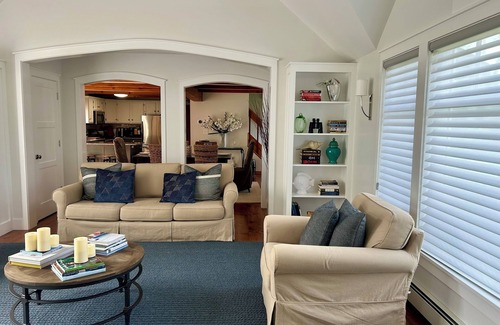 Oak Bluffs Casa | Pristine Oak Bluffs Home en una ubicación central