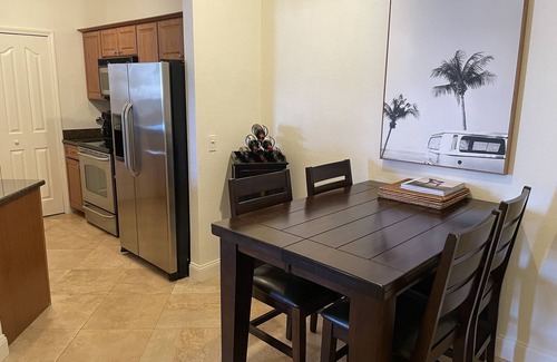 Central Naples Condominio | Beautiful Naples Retreat!