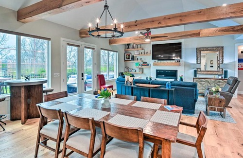 Nashville Casa | Beautiful Nashville Home Near Downtown with Hot Tub!