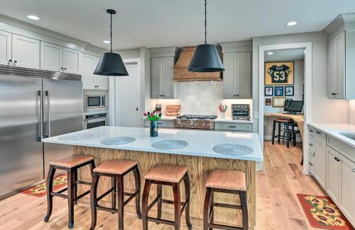 Nashville Casa | Beautiful Nashville Home Near Downtown with Hot Tub!