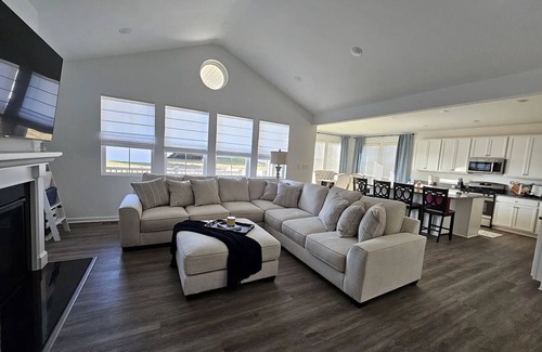 Felton Casa | Beautiful new 4-bedroom house with near Killens Pond State Park and Dover AFB