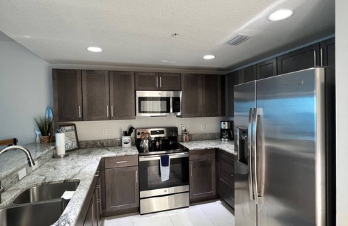 Ocean View Halifax Estates Condominio | Beautiful New Beachfront Condo