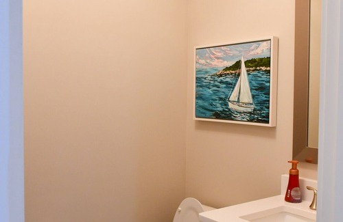 Gainesville Casa | Beautiful New Build Professionally decorated, New dock, private Cove