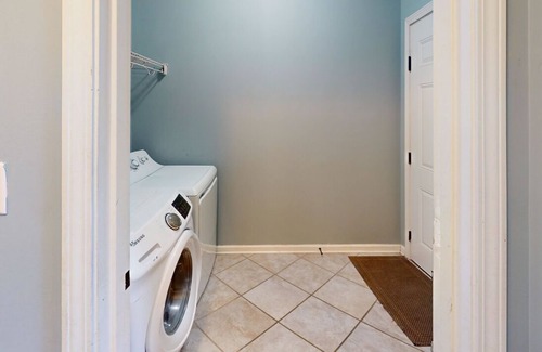 Olive Branch Casa | Beautiful New Home 1 minute from Memphis
