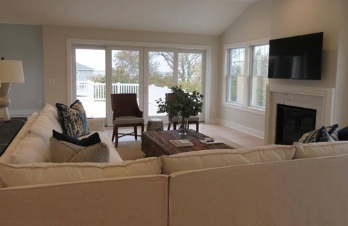 Loveladies Casa | Beautiful new home with pool in Loveladies
