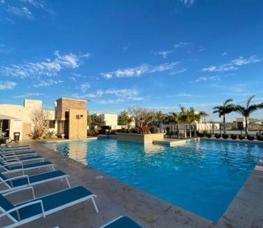 La Paz Casa | Beautiful new house with pool club