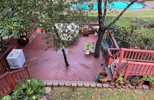 Alamo Casa | Beautiful New Loft with Spectacular Outdoor Spaces