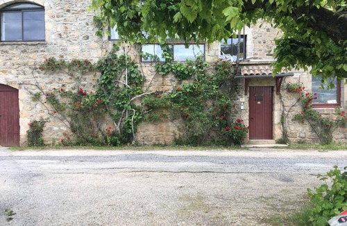 Rosieres Casa | Hermosa casa de piedra nueva, muy tranquila en el sur de Ardèche