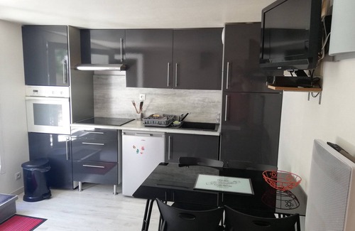 Larmor-Plage Apartamento | Hermosa T1 nueva, tranquila, amueblada, jardín, terraza de madera, trastero