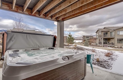 Huntsville Casa | Beautiful New Townhome Lake Views Personal Hot Tub EW 21