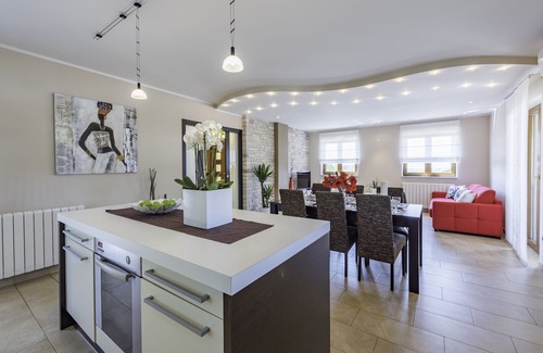 Zminj Villa | Bonita villa nueva con piscina