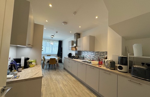 Great Baddow Apartamento | Beautiful Newbuild 5 bedroom Town House