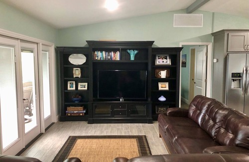 Waldo Casa | Beautiful Newly Remodeled Home on Lake Santa Fe