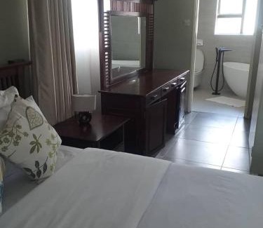 Bulawayo Casa | Beautiful No Fuss Serene 3 Bed House in Bulawayo