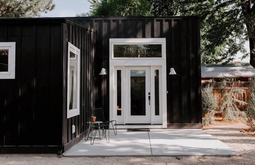 Collister Cabaña | Beautiful, North Boise Guesthouse