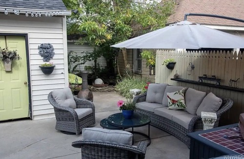 North Buffalo Apartamento | Beautiful North Buffalo Apartment