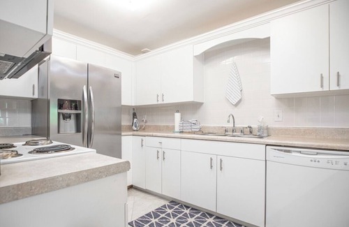 Palm River Estates Casa | Hermoso North Naples Condo minutos a las playas!