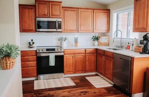 Tri-Cities Apartamento | Beautiful Oasis in the Heart of the Tri-Cities