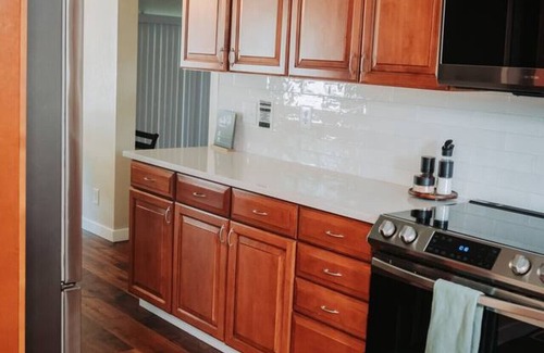 Tri-Cities Apartamento | Beautiful Oasis in the Heart of the Tri-Cities