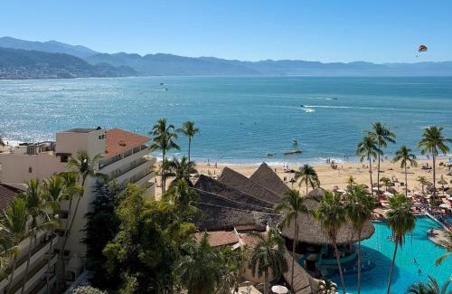 Zona hotelera Casa | Beautiful ocean view, pool & beach!