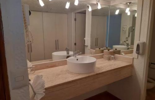 Zona hotelera Casa | Beautiful ocean view, pool & beach!
