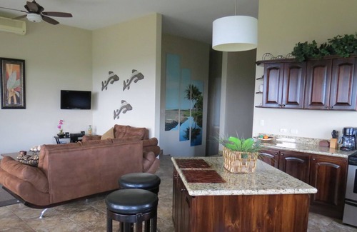Jacó Casa | Hermosa vista al mar Propiedad. Secure Ubicación privada.