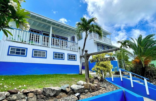 Culebra Pueblo Casa | Beautiful ocean view 4-bedroom house with AC in the island of Culebra PR