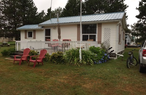 Canoe Cove Cabaña | Hermosa vista al mar South Shore 2. 5 habitaciones Cottage