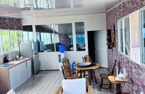 Pedernales Casa | Beautiful ocean view house, garage, Ac, laundry, fully equipped, dog friendly 🐕