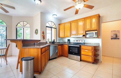 Ballena Casa | Beautiful ocean view home with private pool