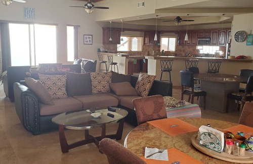 Puerto Peñasco Casa | BEAUTIFUL Oceanfront. Huge Kitchen. Pet Friendly