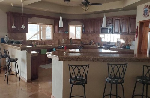Puerto Peñasco Casa | BEAUTIFUL Oceanfront. Huge Kitchen. Pet Friendly
