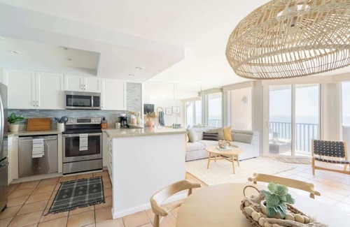 Solana Beach Condominio | Beautiful Oceanfront Condo with Endless Views