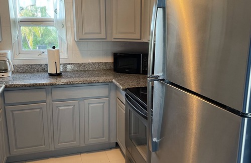 Bahamas Terrace Condominio | Beautiful Oceanfront Condo with private beach Freeport Bahamas