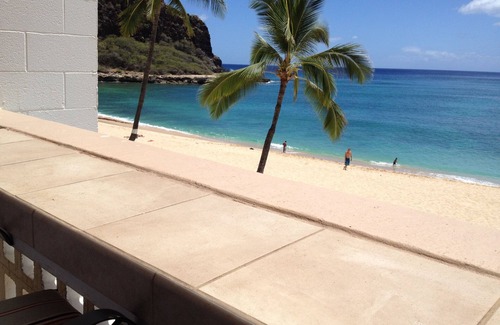 Makaha Condominio | Hermoso condominio frente al mar en el lado oeste de Oahu. Espectaculares puestas de sol