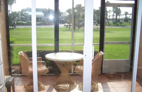 Fort Pierce Condominio | Resort frente al mar hermosa con todas las comodidades