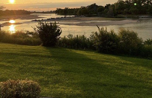 Howard County Casa | Beautiful "on the Loup River" - Betty's Bunkhouse!